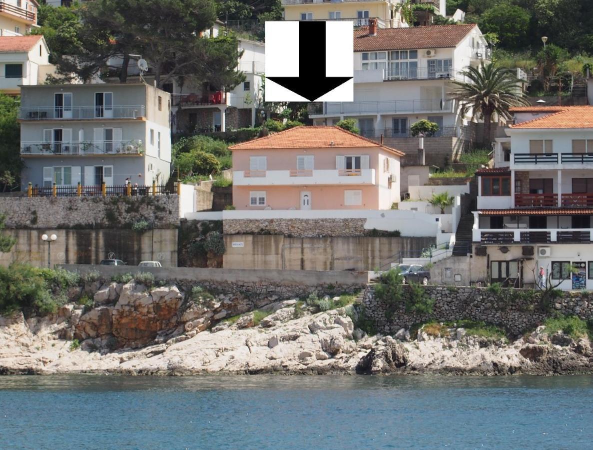 Beachfront * Jelsa (Hvar)